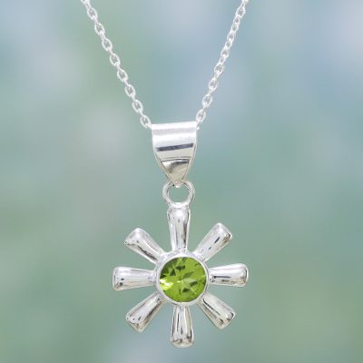 Peridot pendant necklace, 'Radiant Spring' - Peridot pendant necklace