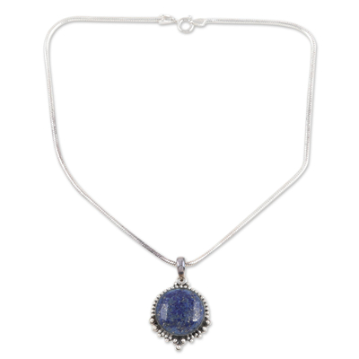 Collar con colgante de lapislázuli - Collar con colgante de lapislázuli en montura plateada