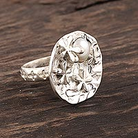 Pearl cocktail ring, 'Moonlit Splendor' - Unique Floral Sterling Silver and Pearl Cocktail Ring