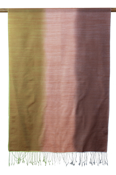 Schal aus Seide und Wolle, „Natural Radiance“ – handgewebter Wickelschal aus Seiden-Woll-Mischung
