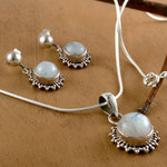 Rainbow monstone jewelry set, 'Goddess' - Sterling Silver Rainbow Moonstone Jewelry Set