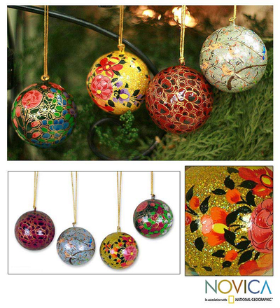 Ornaments, 'Joyful Melody' (set of 4, medium) - Collectible Christmas Papier Mache Bird Ornaments (Set of 4)