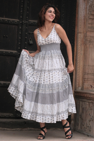 Baumwollkleid - Einzigartiges langes Kleid mit Blumenmuster aus Baumwolle in Weiß und Grau
