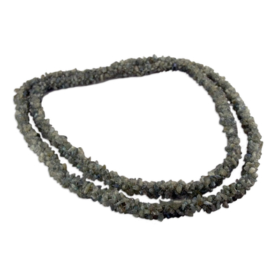 Lange Halskette aus Labradoritperlen - Lange Halskette aus Labradoritperlen