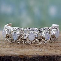 Mondstein-Gliederarmband, „Hypnotic Intuition“ – Armbandschmuck aus Mondstein und Sterlingsilber aus Indien