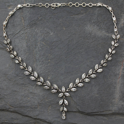 Quartz Y-necklace, White Daffodils