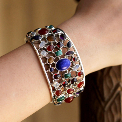 Multi-Edelstein-Manschettenarmband 'Shimmering Confetti' - Manschetten-Armband aus Sterlingsilber mit Edelsteinen aus Indien