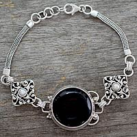 Onyx and pearl bracelet, 'India Night' - Women's Handcrafted Onyx and Pearl Link Bracelet 