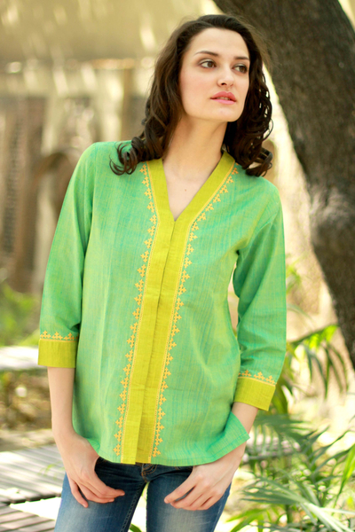 Blusa de algodón - Blusa de algodón bordada en verde y amarillo