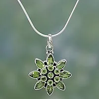 Peridot flower necklace, 'Sunflower Green' - Handcrafted Peridot Pendant in Sterling Silver