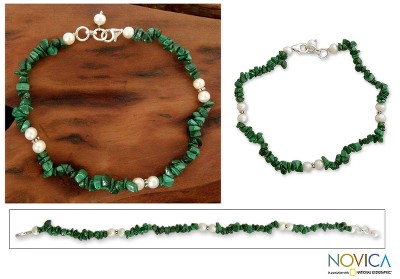 Pearl and malachite beaded anklet, 'Mystic Valley' - Pearl and malachite beaded anklet