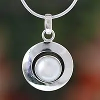 Pearl pendant necklace, 'Jaipur Magic Moon' - Pearl Jewellery Necklace from India