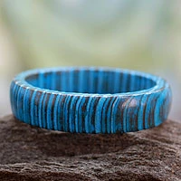 Pulsera de madera, 'Delhi Skies' - Pulsera de madera de mango hecha a mano