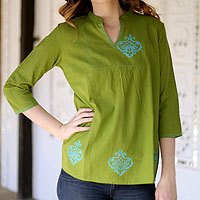 Blusa de algodón, 'Goa Green' - Blusa bordada de algodón coleccionable para mujer