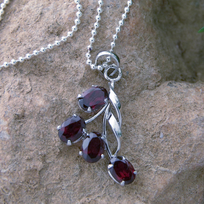 Garnet Necklace from Sterling Silver Jewelry Collection - Romantic