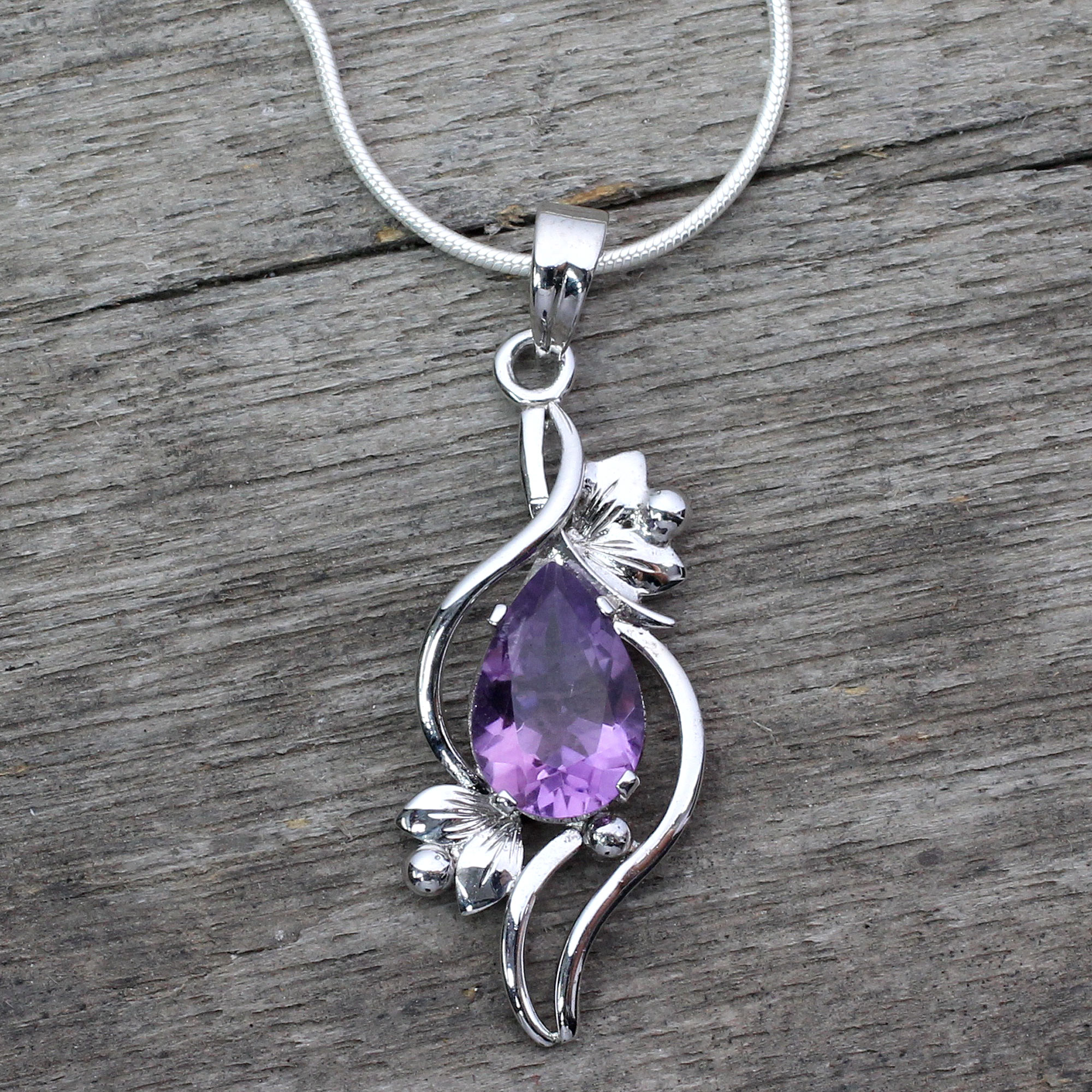 amethyst flower pendant