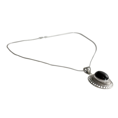 Halskette mit Onyx-Anhänger - Handgefertigte Halskette aus Sterlingsilber und Onyx aus Indien