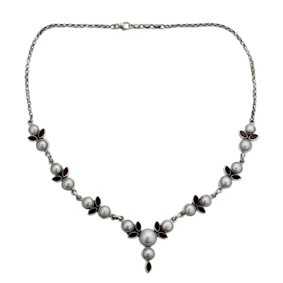 Y-Halskette aus Perlen und Granat - Halskette aus Perlen und Granat