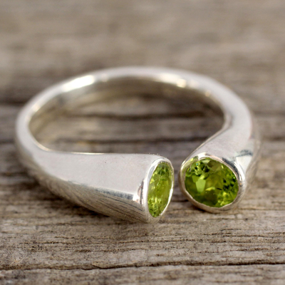 Peridot wrap ring, 'Face to Face' - Handcrafted jewellery Silver and Peridot Wrap Ring from Indi