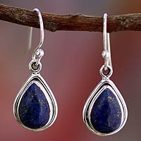 Pendientes colgantes de lapislázuli, 'Lágrima azul' - Pendientes de plata de ley y lapislázuli de comercio justo
