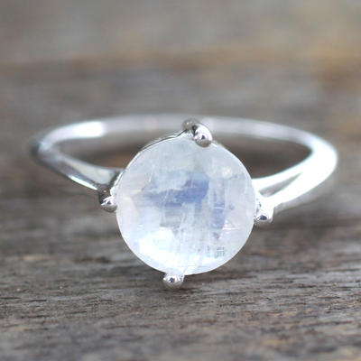 MOONSTONE STERLING SILVER RING 