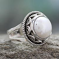 Anillo de cóctel con perlas cultivadas - Anillo de cóctel con perlas en plata de ley hecho a mano en la India