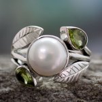 Cultured pearl and peridot cocktail ring, 'Mumbai Romance' - Pearl and Peridot Cocktail Ring from India Jewelry
