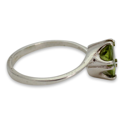 Peridot solitaire ring, 'Delhi Crown' - Sterling Silver and Peridot Ring Hand Made Modern Jewelry