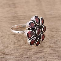 Garnet flower ring, 'Floral Glamour'