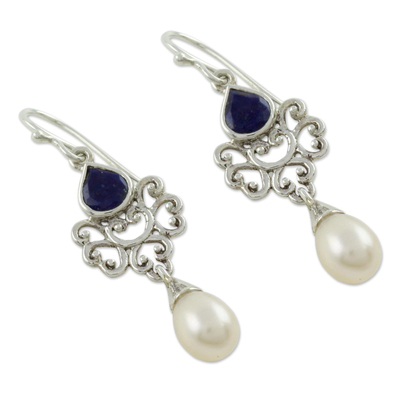 Pendientes colgantes de perlas cultivadas y lapislázuli, 'Azure Crown' - Pendientes artesanales de perlas y lapislázuli