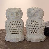 Seifenstein-kerzenhalter, „lucky owls“ (paar) - handgeschnitzte speckstein-eulen-kerzenhalter (paar)