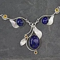 Y-Halskette aus Lapislazuli und Citrin, „Dew Blossom“ – Indien Schmuck Y-Halskette aus Lapislazuli und Citrin