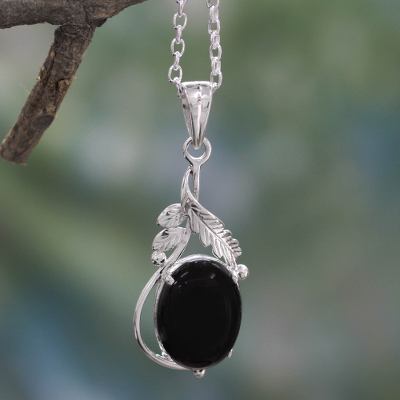 Onyx pendant necklace, 'Mystic Treasure' - Sterling Silver Necklace with Onyx Leafy Pendant