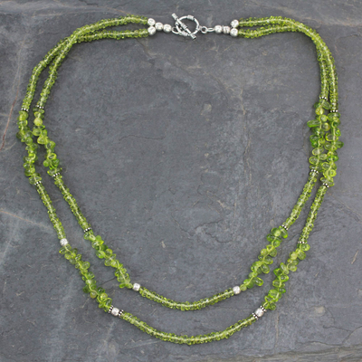 Peridot-Strang-Halskette - Handgefertigte Doppelstrang-Halskette mit natürlichem Peridot