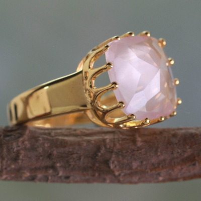 Ring mit einem einzelnen Stein aus Gold-Vermeil-Rosenquarz - Ring aus Rosenquarz und Vermeil-Gold aus Indien
