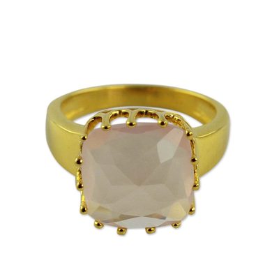 Ring mit einem einzelnen Stein aus Gold-Vermeil-Rosenquarz - Ring aus Rosenquarz und Vermeil-Gold aus Indien