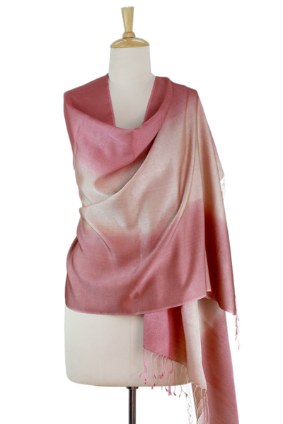 Mantón de seda y lana, 'Rosy Blush' - Mantón rosa sombreado de seda y lana