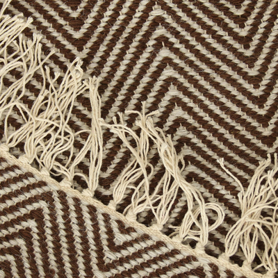 Wool dhurrie rug, 'Espresso Zigzag' (4x6) - Handmade Brown and White Wool Zigag Dhurrie Rug (4x6)