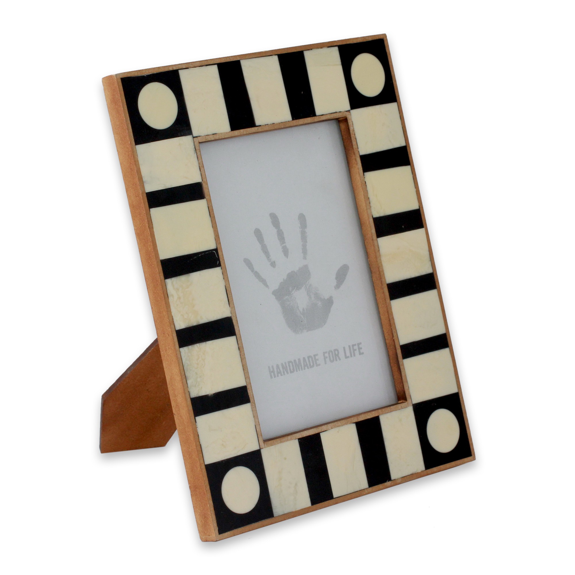 Black and White Buffalo Horn Handmade Photo Frame (4x6) Memories NOVICA