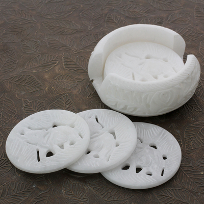 Marmoruntersetzer, (6er-Set) - Kunsthandwerklich gefertigte Untersetzer und Halter aus weißem Marmor (6er-Set)