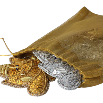 Perlenornamente, (4er-Set) – 4 glitzernde handgefertigte Ornamente, die Lord Ganesha darstellen