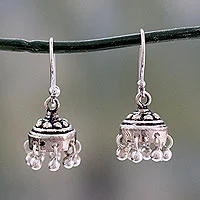 Ohrhänger aus Sterlingsilber, „Traditional Grace“ – Indische Ohrringe im traditionellen Stil aus Sterlingsilber