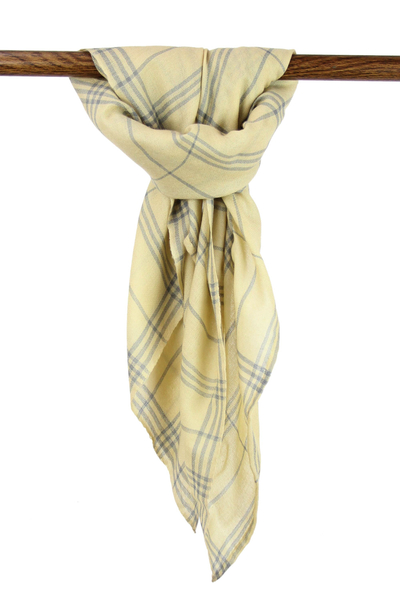 Pañuelo de lana y seda para hombre, 'Yellow Srinagar' - Bufanda de lana y seda para hombre en gris sobre amarillo claro