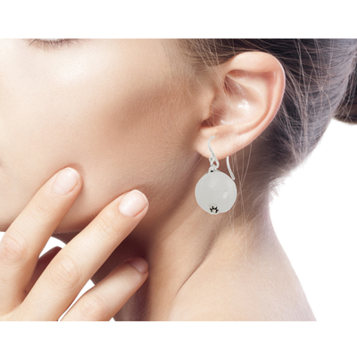 Ohrhänger aus Chalcedon - Handgefertigte Ohrringe aus weißem Chalcedon und Silber aus Indien