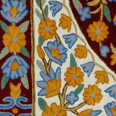 Wool chain stitch rug, 'Sunny Flowers' (2x3) - Modern Floral Design India Chain Stitch Accent Rug (2 x 3)