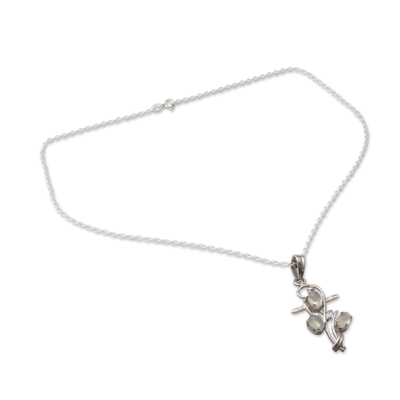 Mondstein-Kreuz-Anhänger-Halskette - Handgefertigte silberne Kreuzkette mit Mondsteinen