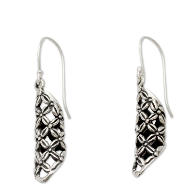 Sterling silver dangle earrings, 'Daisy Droplets' - Floral Theme Fair Trade Earrings in Sterling Silver