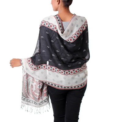 Jamawar-Wollschal, 'Agra-Nacht - Dramatisches Tuch aus indischer Wolle in Schwarz-Weiß mit Rot