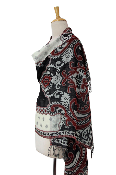 Chal de lana Jamawar, 'Agra Night' - Espectacular chal de lana india en blanco y negro con rojo