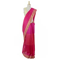 Sari aus Baumwoll- und Seidenmischung, „Fuchsia Charm“ – leuchtend rosafarbener Sari aus Baumwoll- und Seidenmischung mit goldenen Rändern